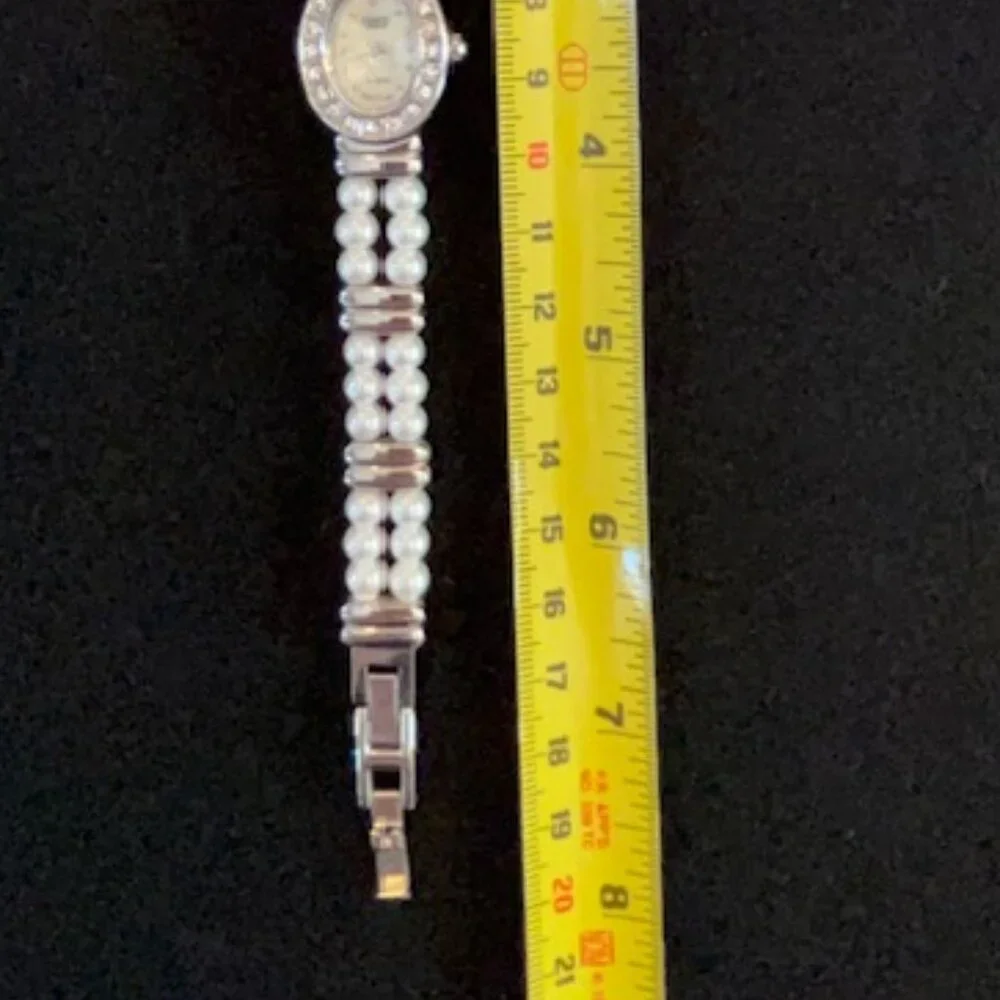 FICARO COUTURE | Double Strand Faux Pearl Watch-NEW Battery-EUC